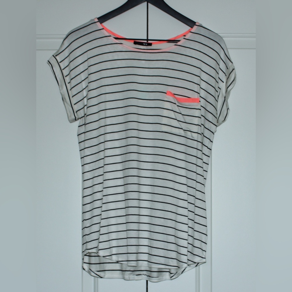 Papermoon Anica One Pocket Knit Tee